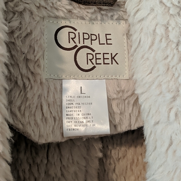 Cripple Creek Shearling Vest - Picture 2 of 4